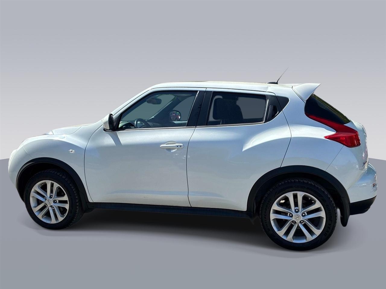 Nissan Juke 5dr Wgn CVT SV AWD 2014