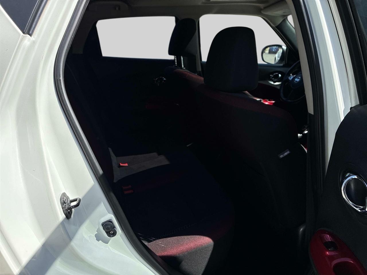 Nissan Juke 5dr Wgn CVT SV AWD 2014