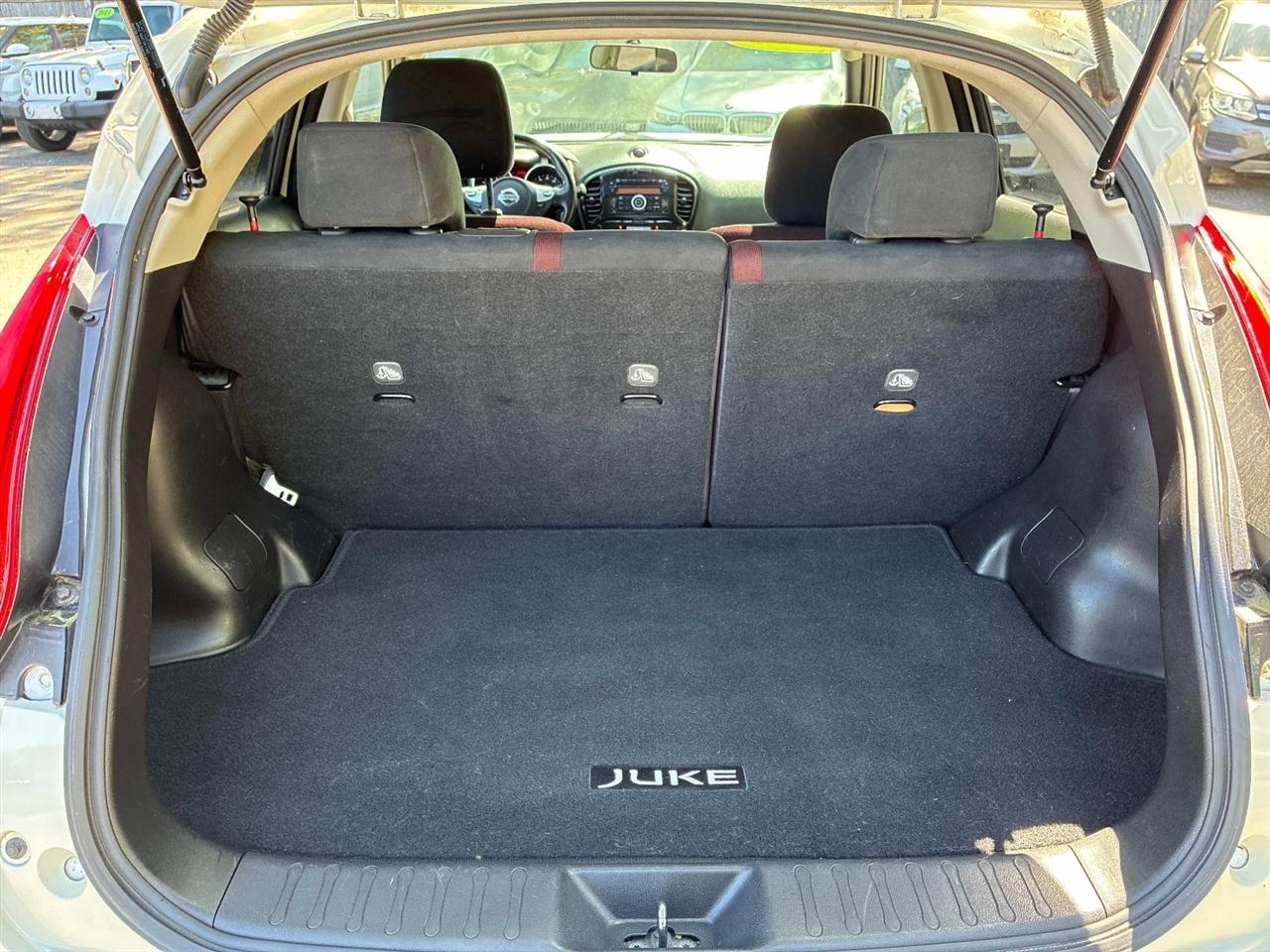 Nissan Juke 5dr Wgn CVT SV AWD 2014