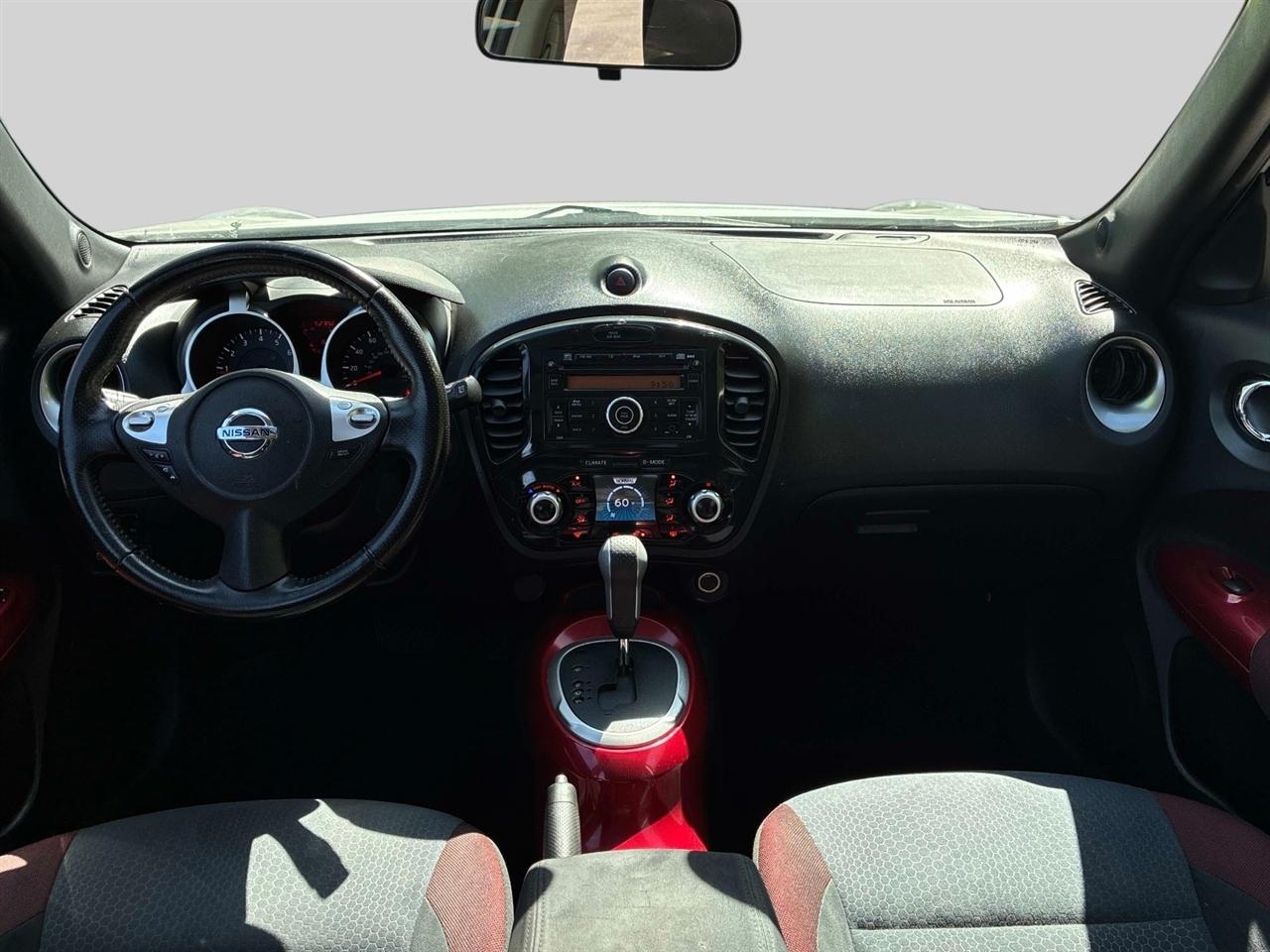 Nissan Juke 5dr Wgn CVT SV AWD 2014