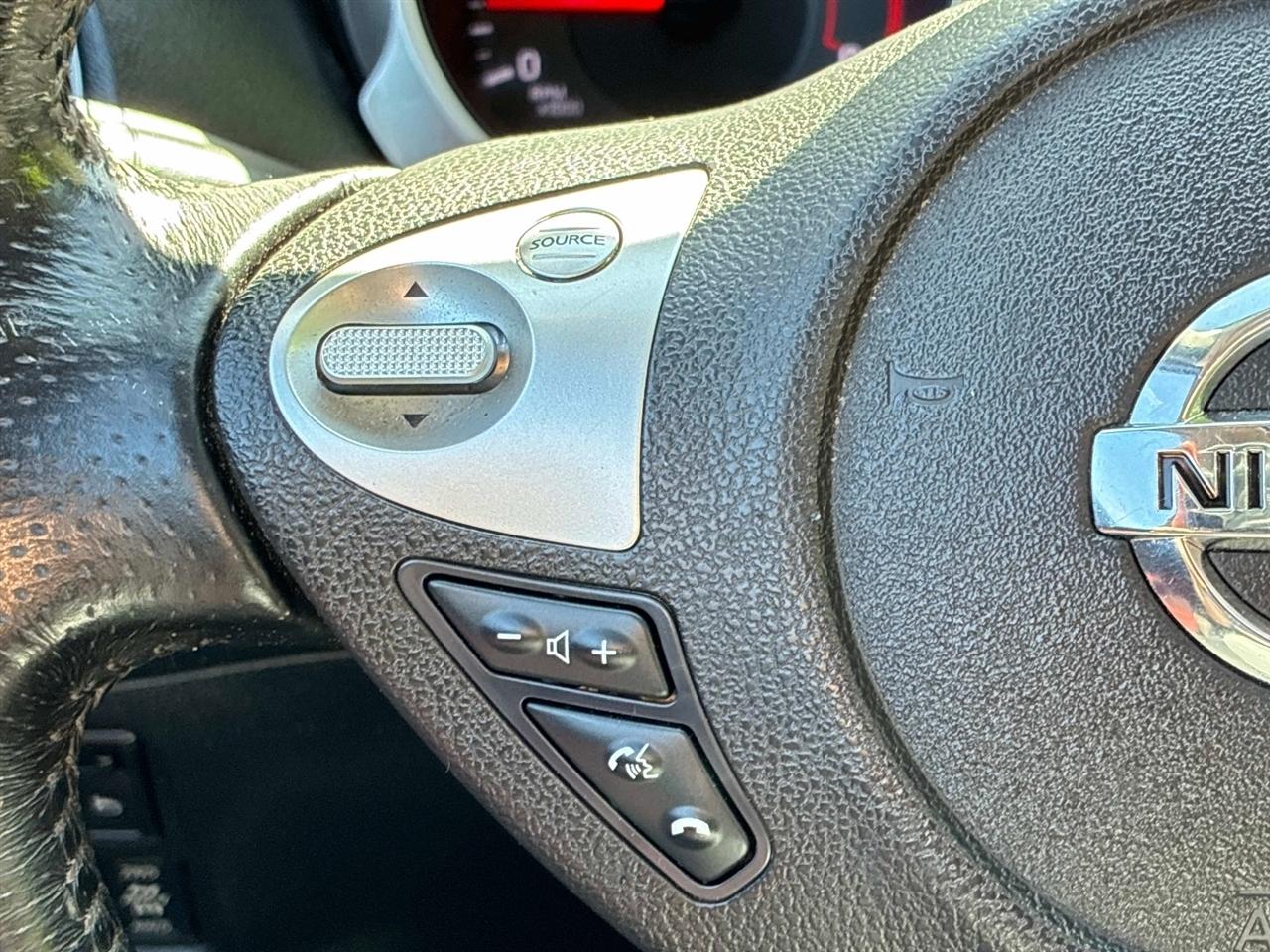 Nissan Juke 5dr Wgn CVT SV AWD 2014