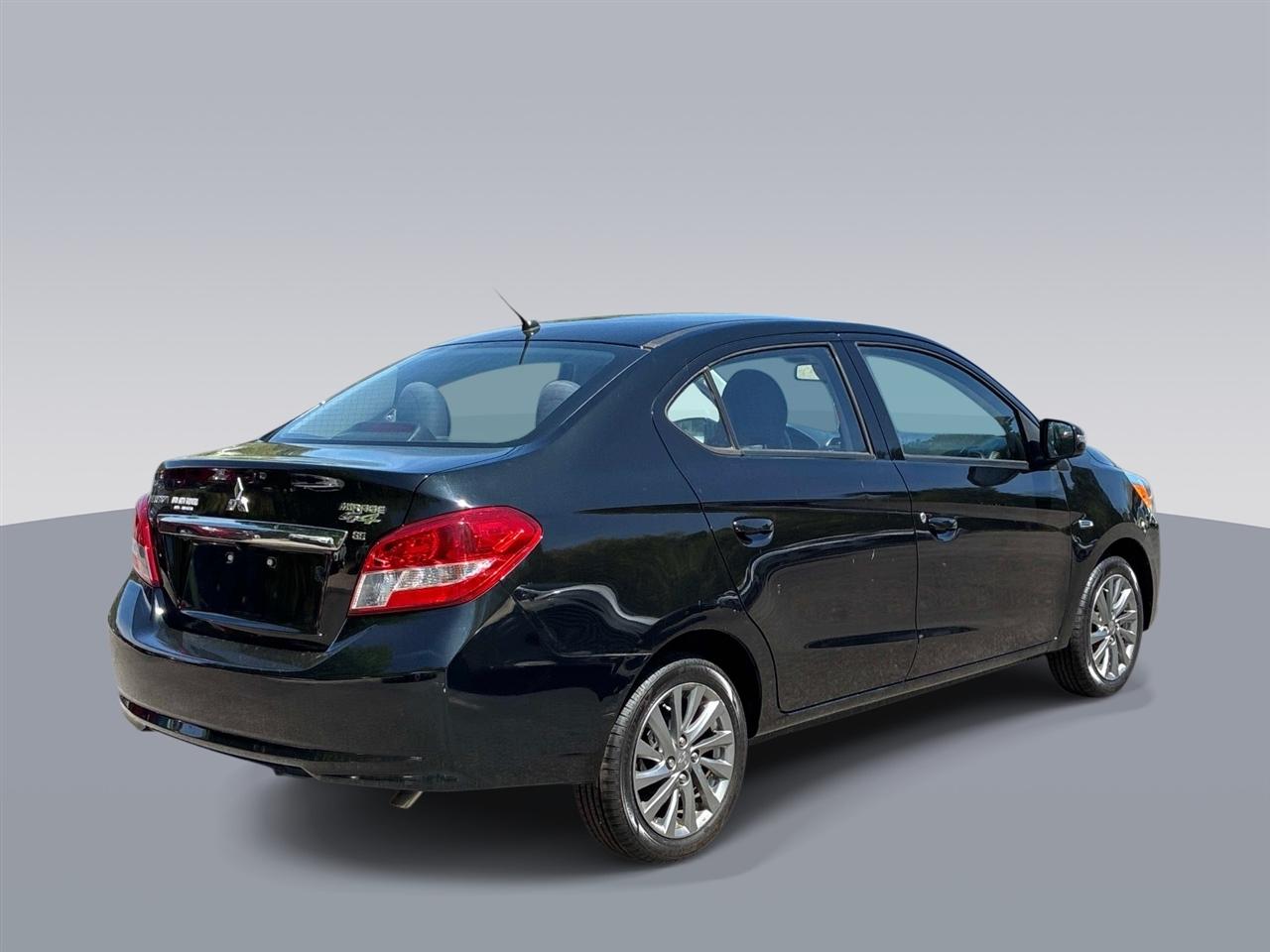 Mitsubishi Mirage G4 SE CVT 2018