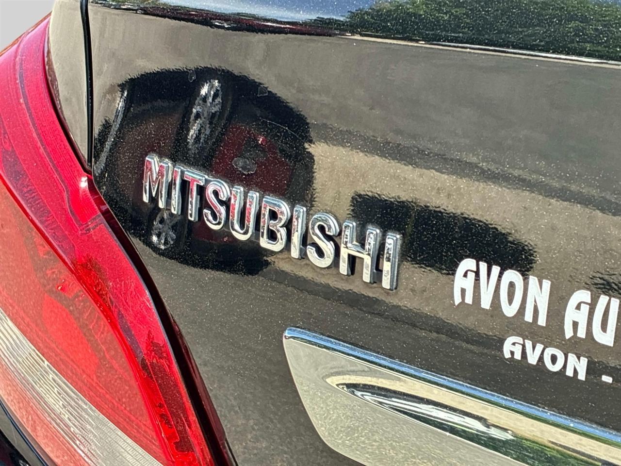 Mitsubishi Mirage G4 SE CVT 2018