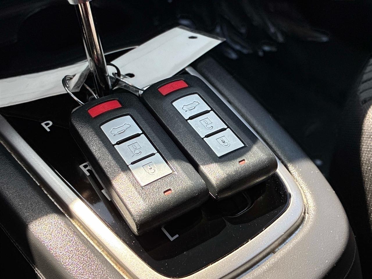 Mitsubishi Mirage G4 SE CVT 2018