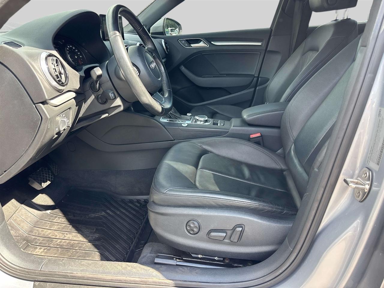 Audi A3 4dr Sdn quattro 2.0T Premium 2016