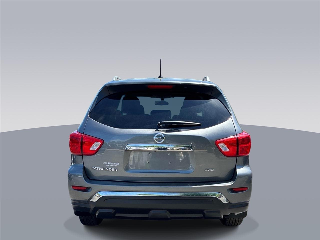 Nissan Pathfinder 4x4 S 2018
