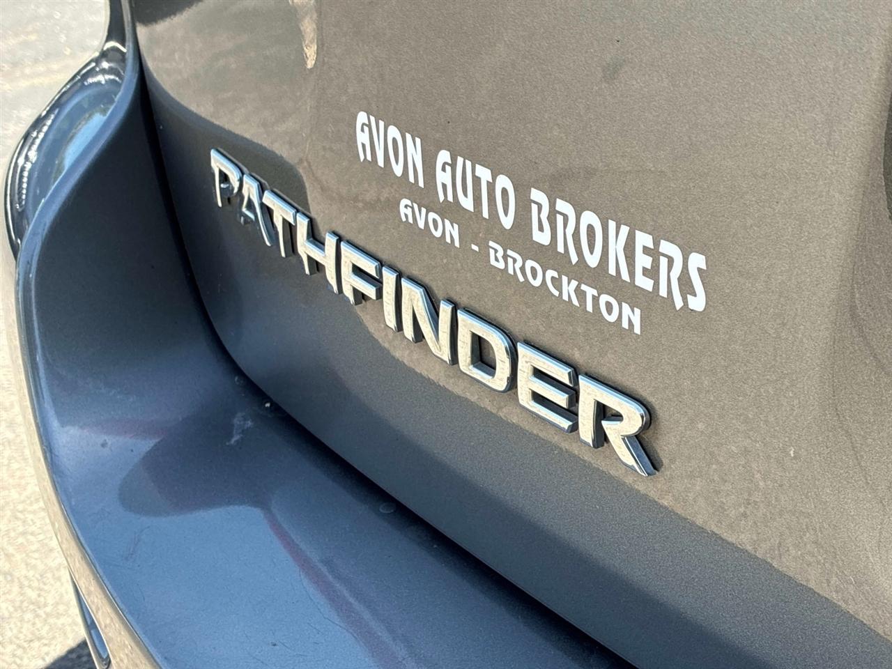 Nissan Pathfinder 4x4 S 2018