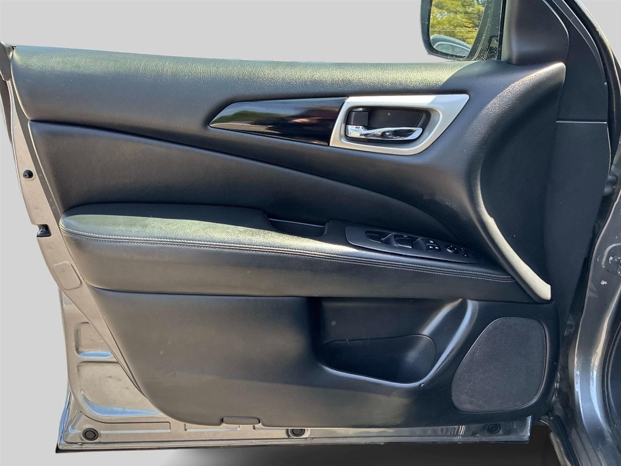 Nissan Pathfinder 4x4 S 2018
