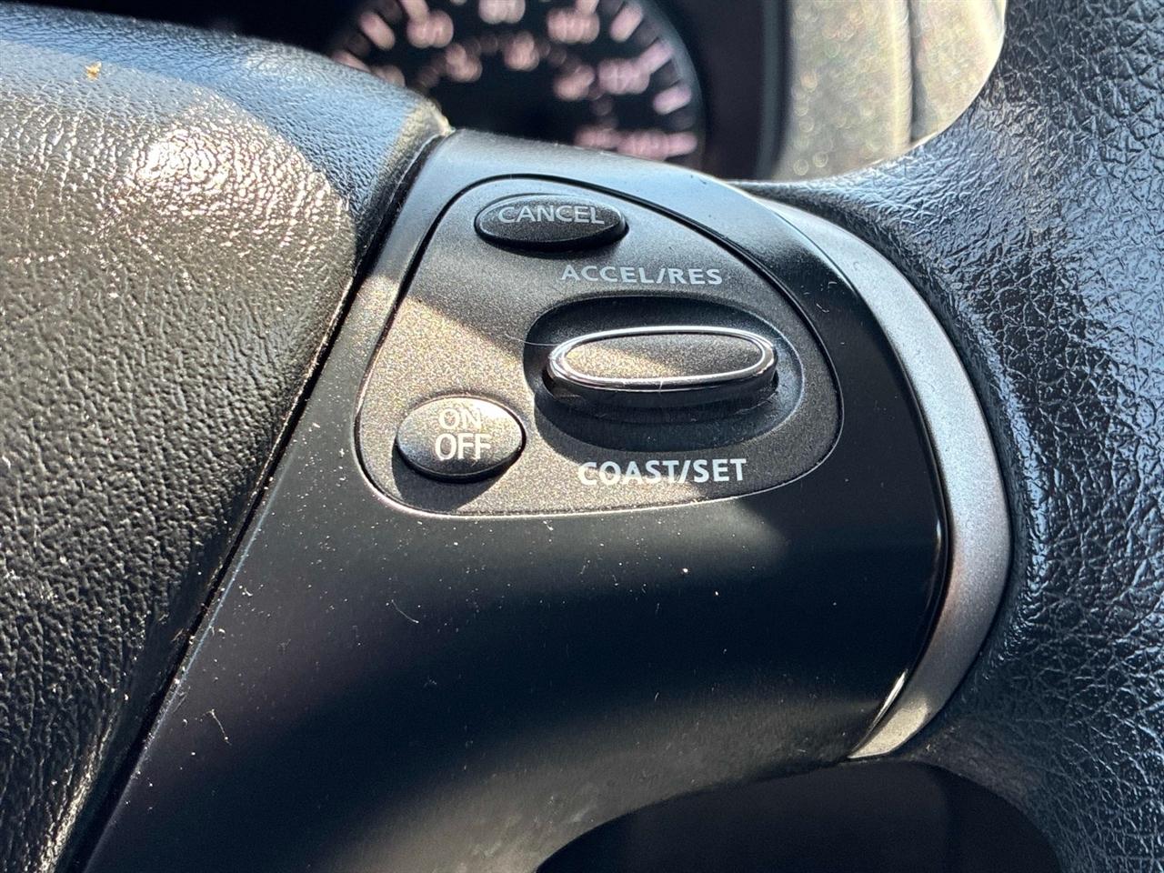 Nissan Pathfinder 4x4 S 2018