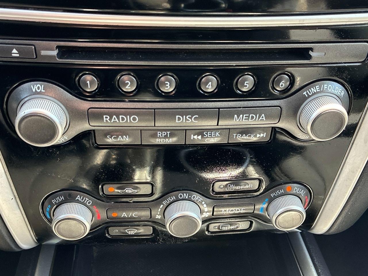 Nissan Pathfinder 4x4 S 2018