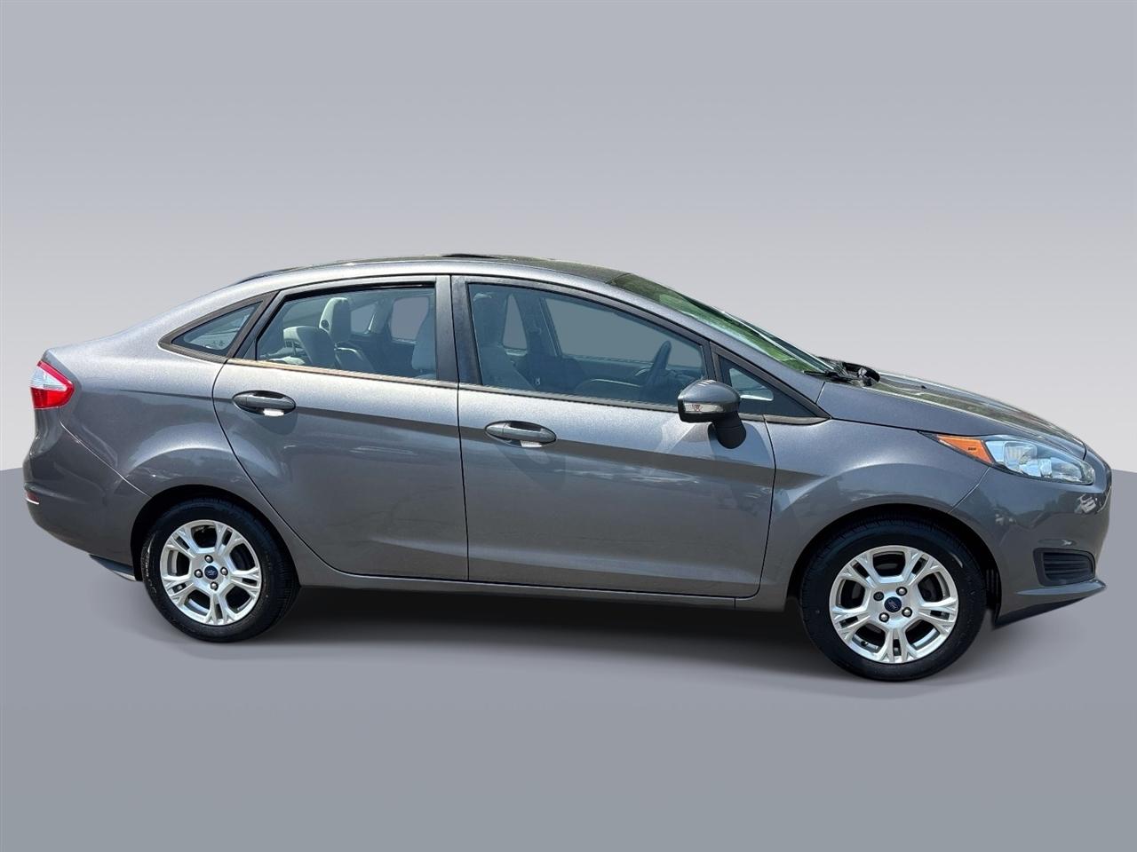 Ford Fiesta 4dr Sdn SE 2014