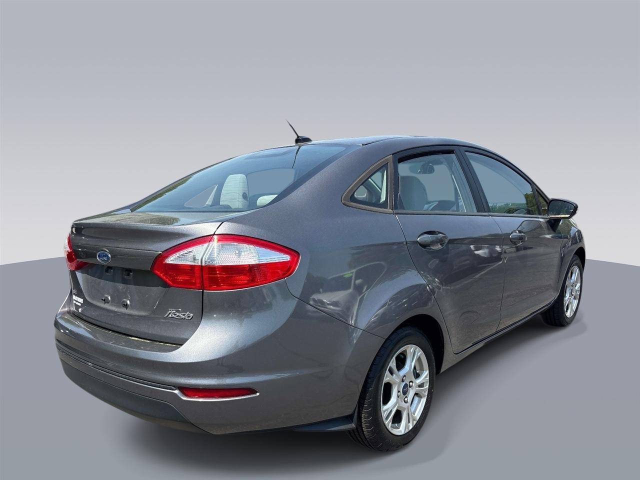 Ford Fiesta 4dr Sdn SE 2014