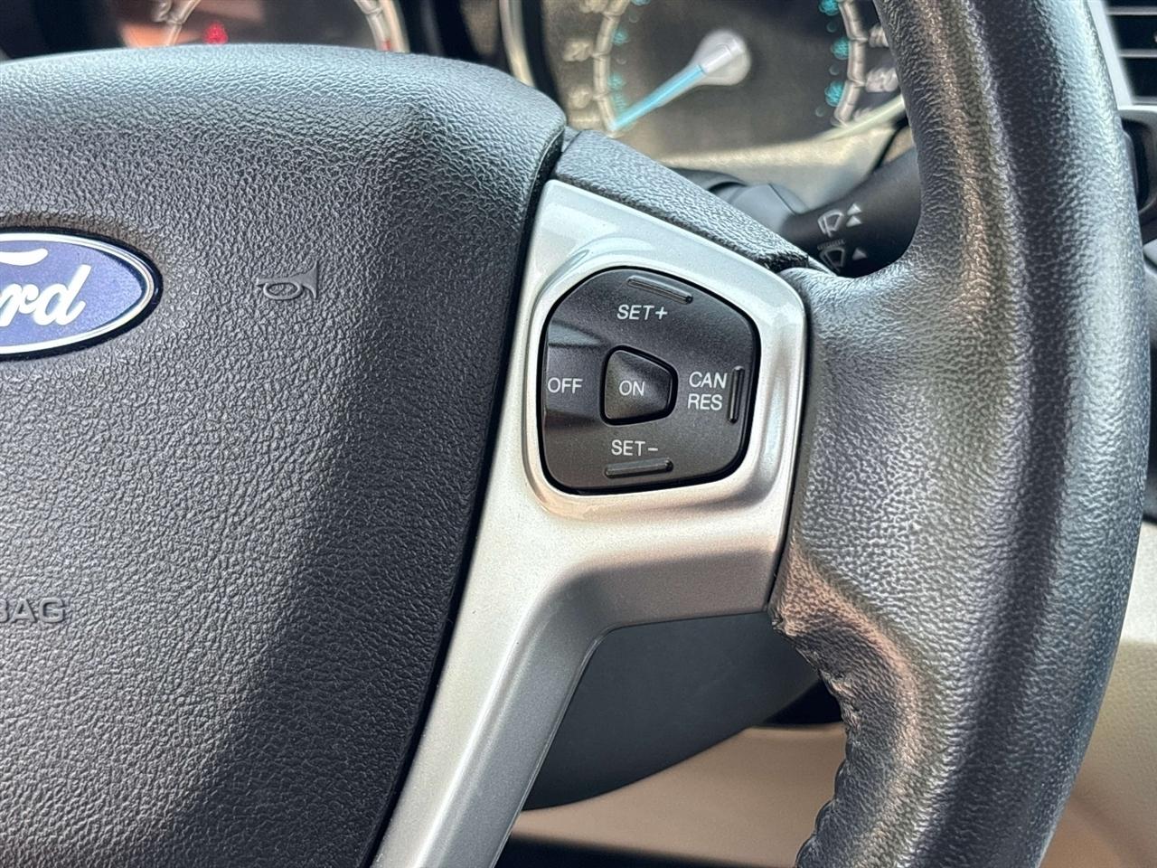 Ford Fiesta 4dr Sdn SE 2014