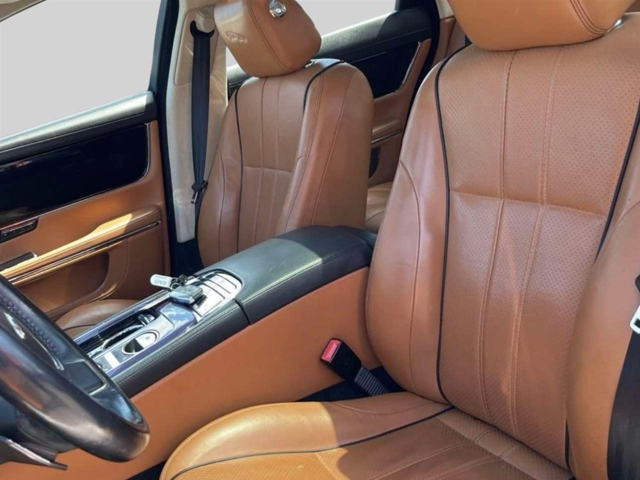 Jaguar XJ-Series  2013