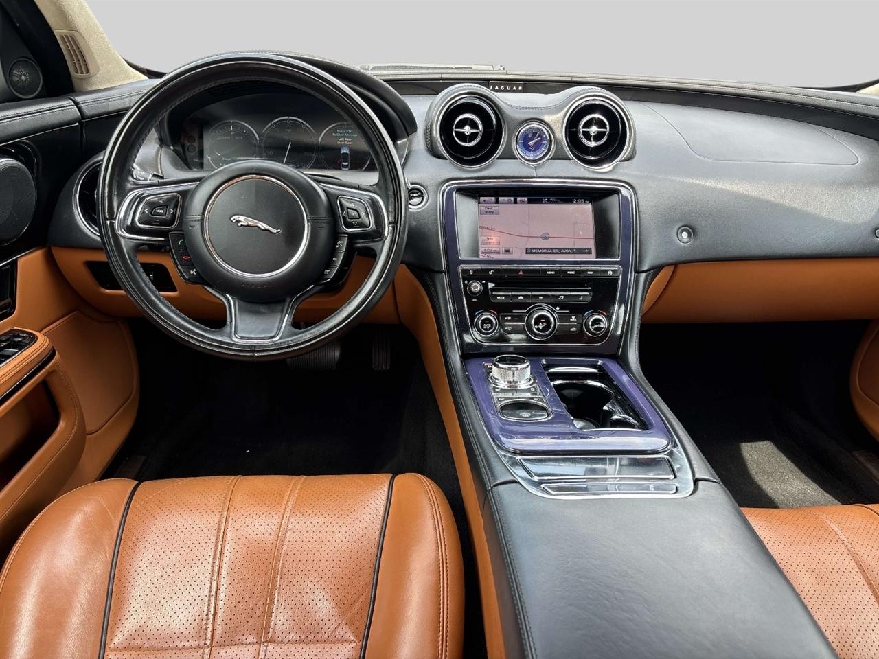 Jaguar XJ-Series 4dr Sdn AWD 2013