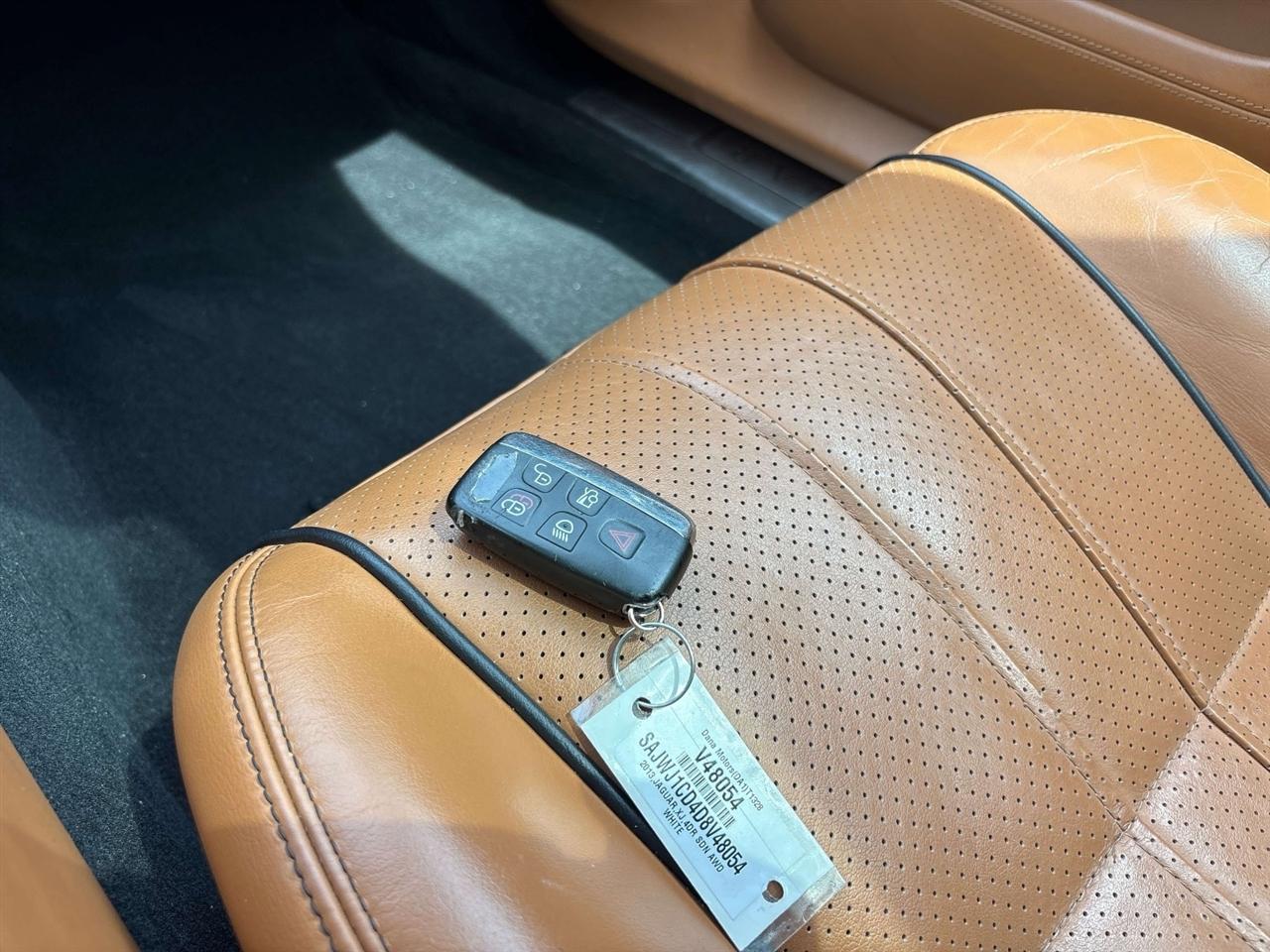 Jaguar XJ-Series 4dr Sdn AWD 2013