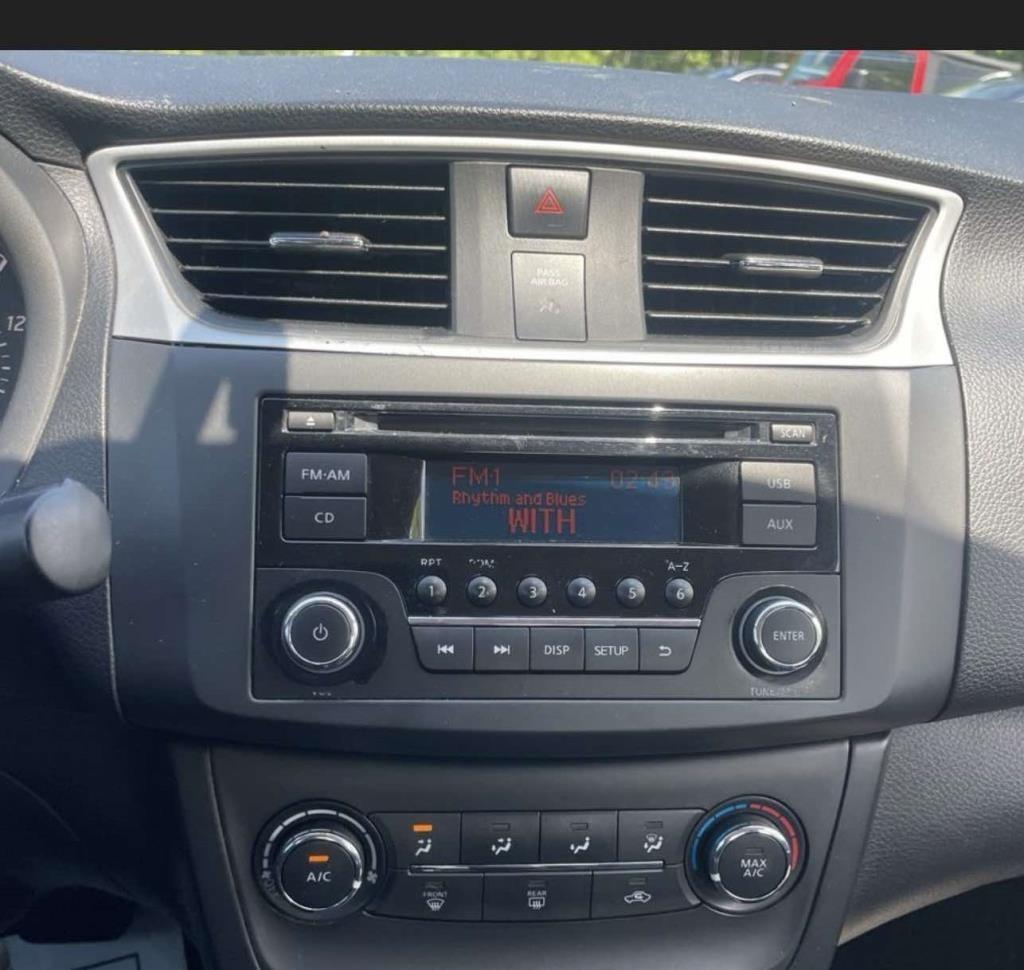 Nissan Sentra S CVT 2017