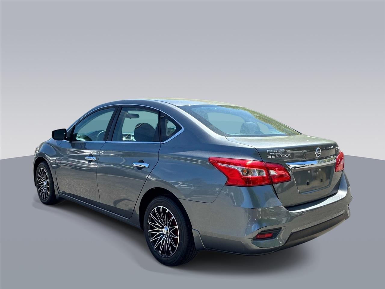 Nissan Sentra S CVT 2017