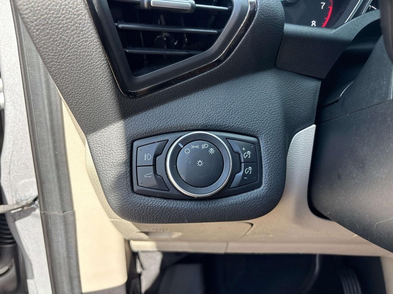 Ford Escape SEL 4WD 2018
