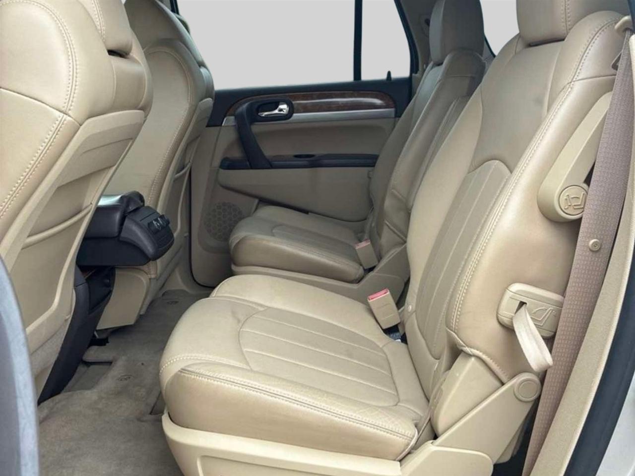 Buick Enclave FWD 4dr CXL-1 2011