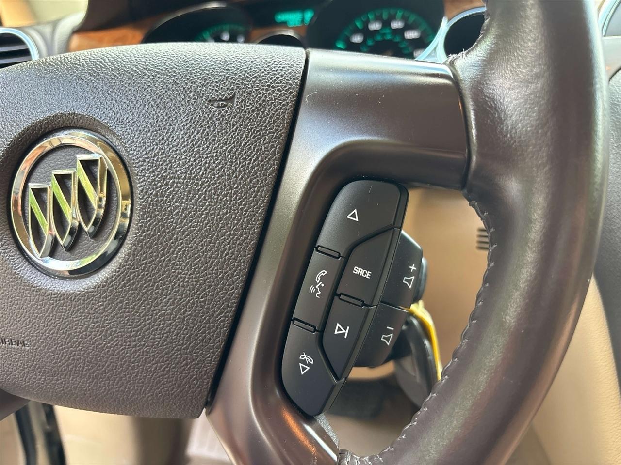 Buick Enclave FWD 4dr CXL-1 2011