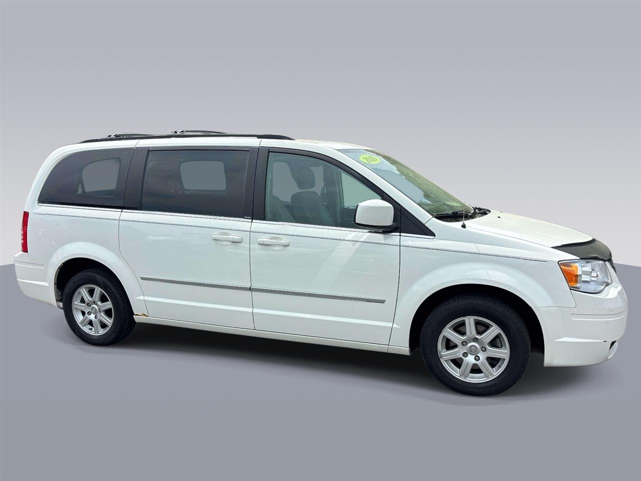 Chrysler Town & Country 4dr Wgn Touring Plus 2010