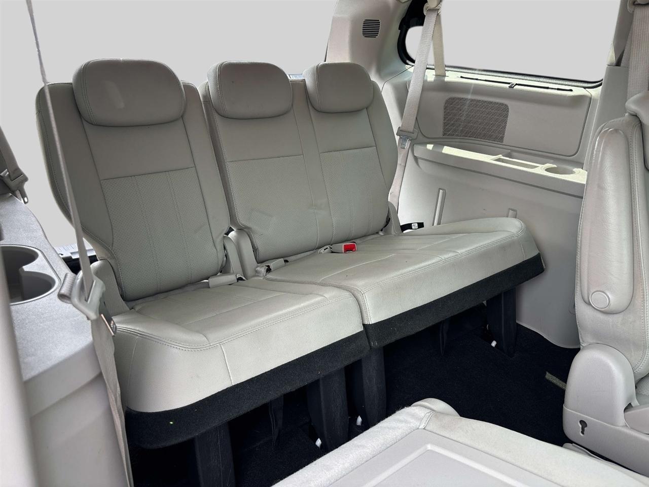 Chrysler Town & Country 4dr Wgn Touring Plus 2010