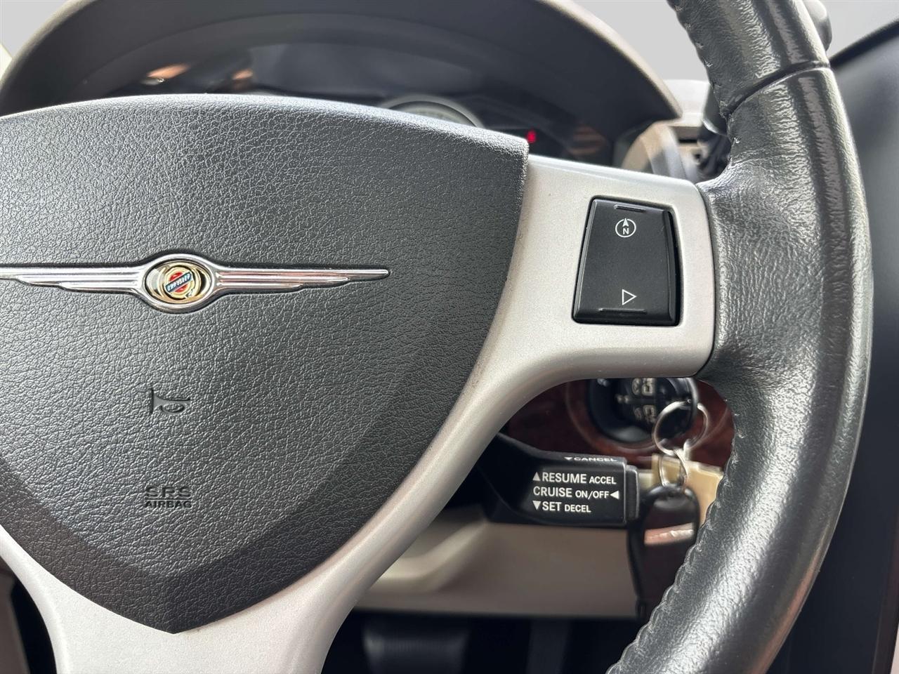 Chrysler Town & Country 4dr Wgn Touring Plus 2010