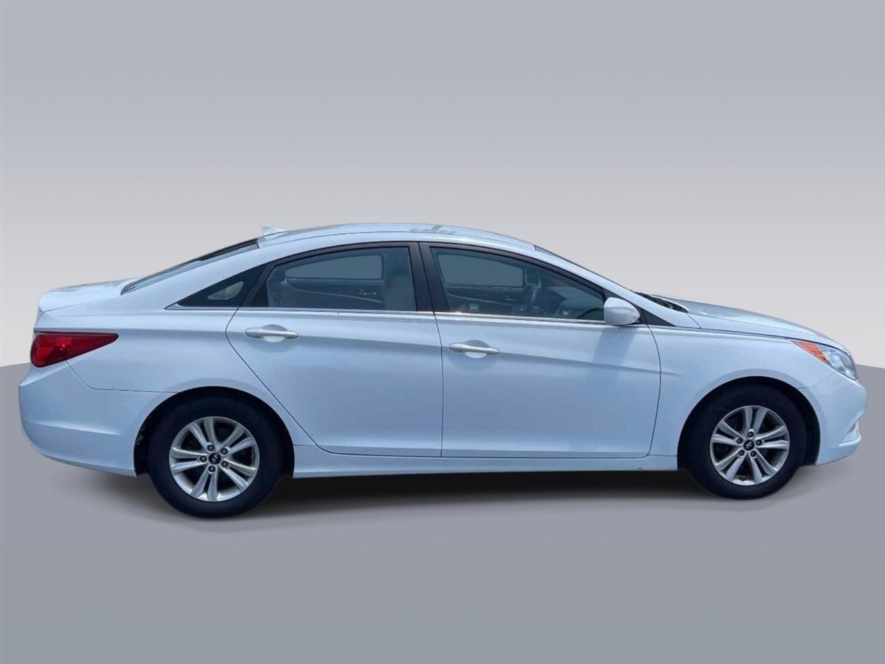 Hyundai Sonata 4dr Sdn 2.4L Auto GLS 2013