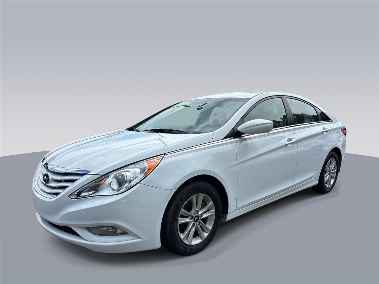 Hyundai Sonata 4dr Sdn 2.4L Auto GLS 2013