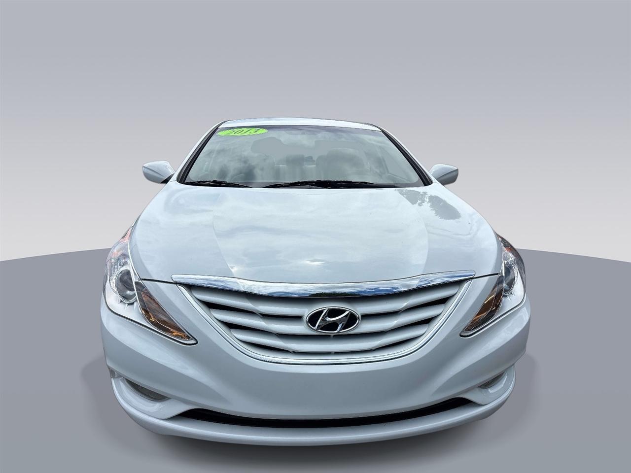 Hyundai Sonata 4dr Sdn 2.4L Auto GLS 2013