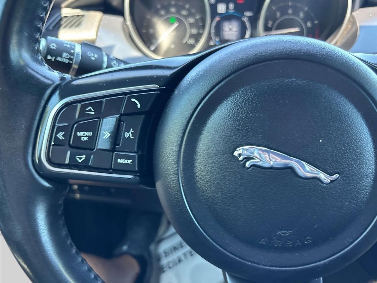 Jaguar E-Pace P300 AWD R-Dynamic S 2018