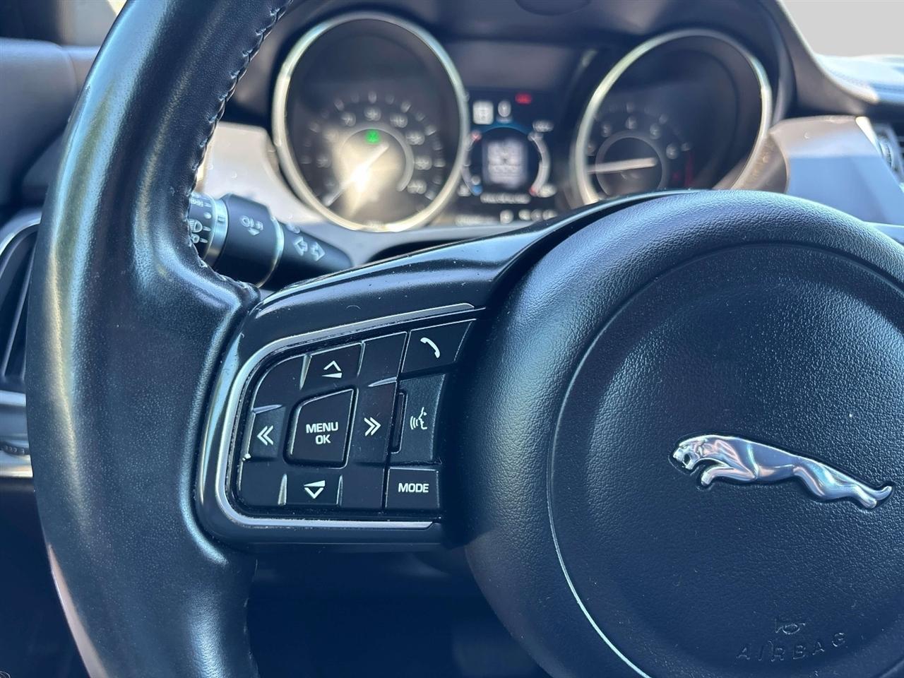 Jaguar E-Pace P300 AWD R-Dynamic S 2018