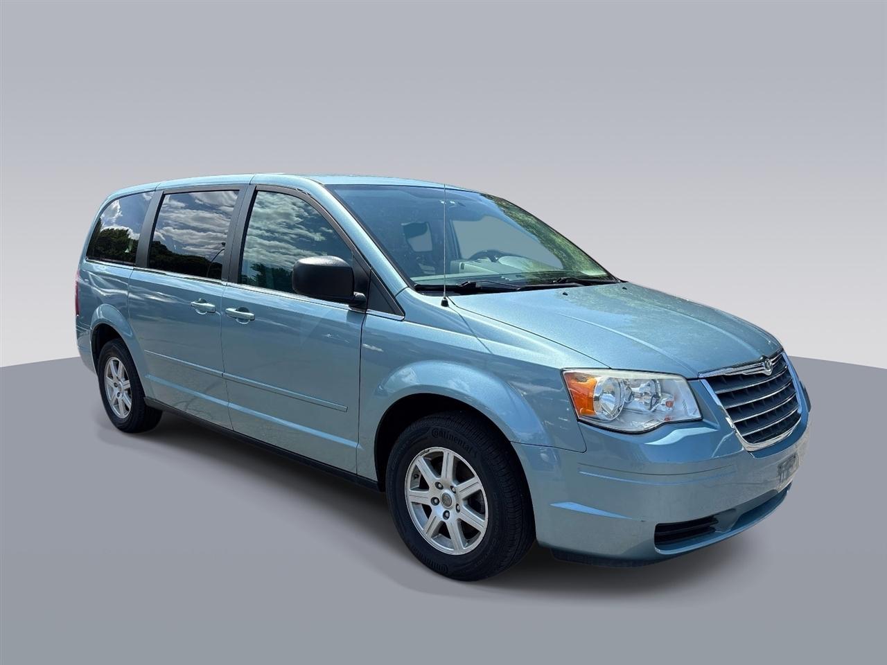 2010 Chrysler Town & Country 4dr Wgn LX