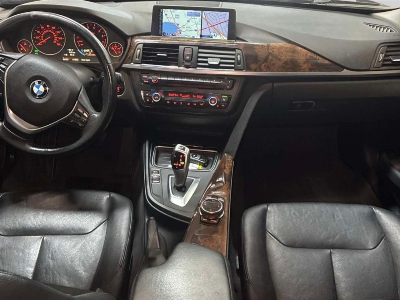 BMW 3 Series 4dr Sdn 328i xDrive AWD SULEV 2014