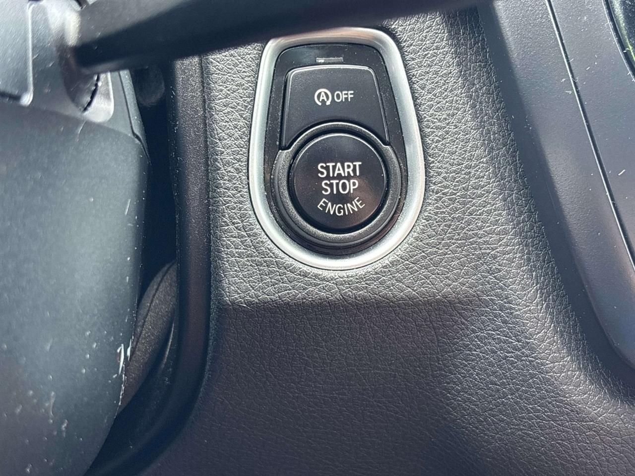 BMW 3 Series 4dr Sdn 328i xDrive AWD SULEV 2014