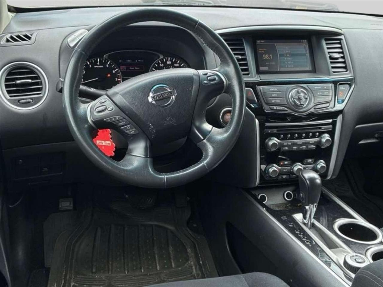 Nissan Pathfinder 4WD 4dr SV *Ltd Avail* 2015