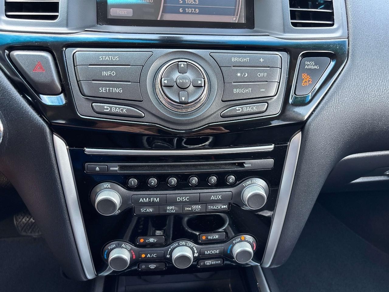 Nissan Pathfinder 4WD 4dr SV *Ltd Avail* 2015