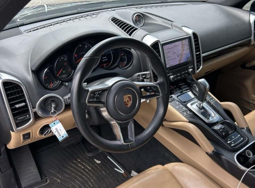 Porsche Cayenne AWD 2018