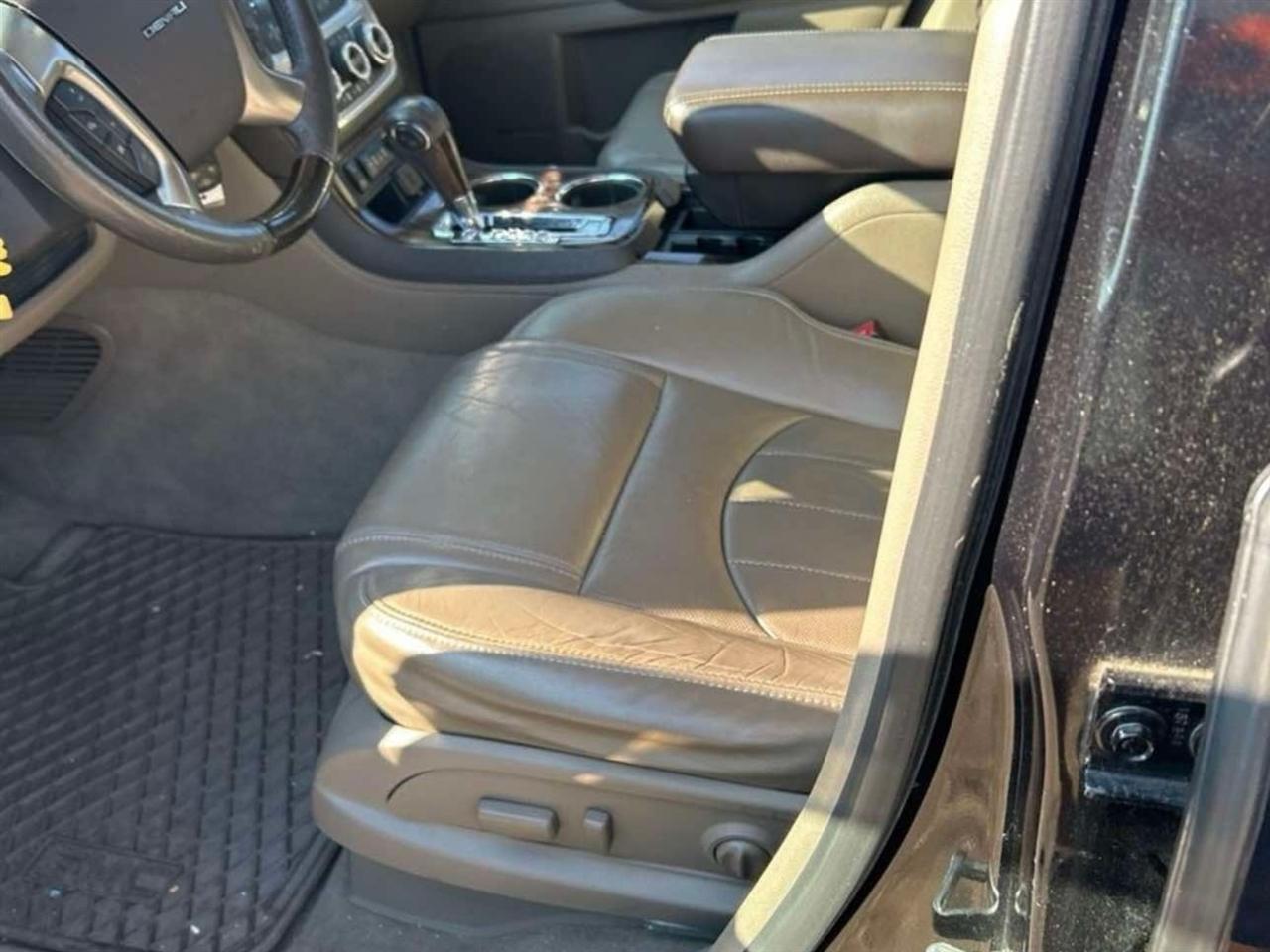 GMC Acadia AWD 4dr Denali 2015