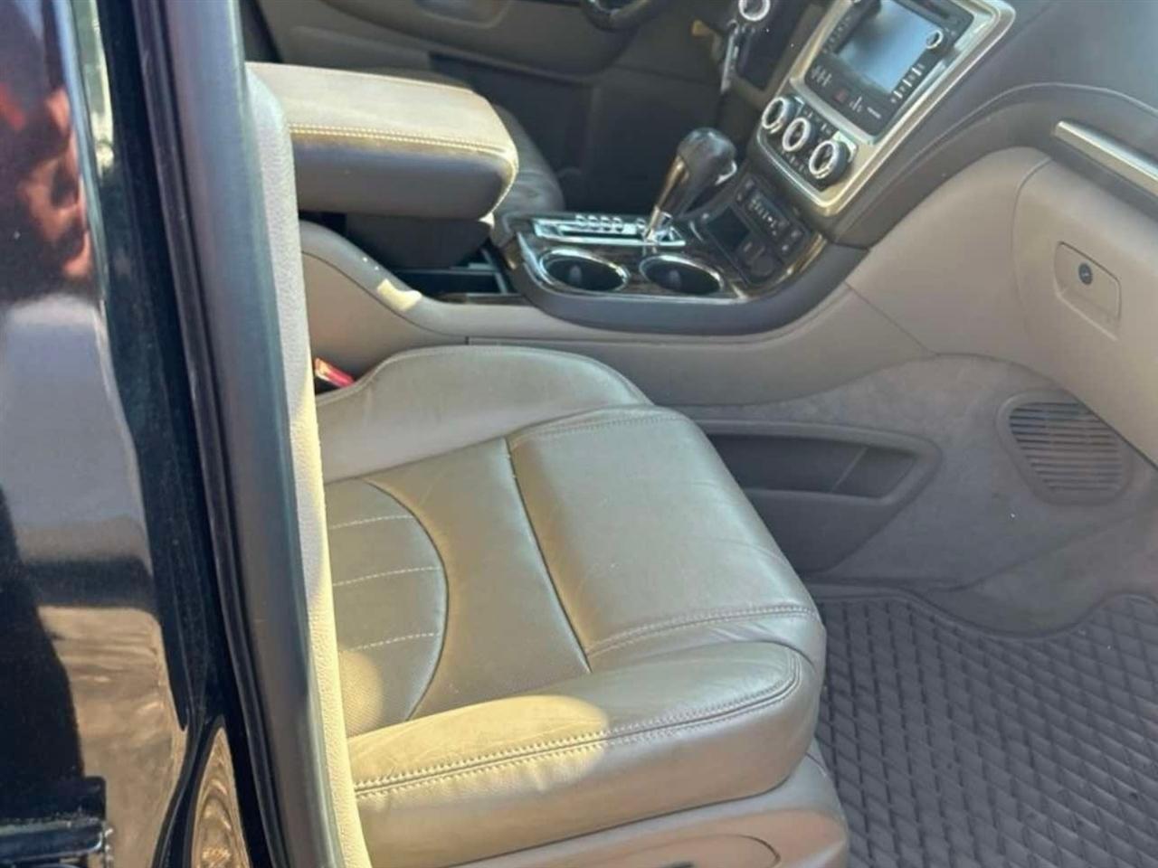 GMC Acadia AWD 4dr Denali 2015