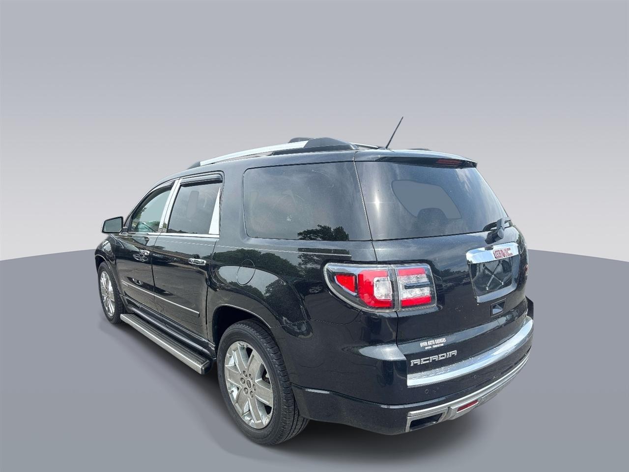 GMC Acadia AWD 4dr Denali 2015