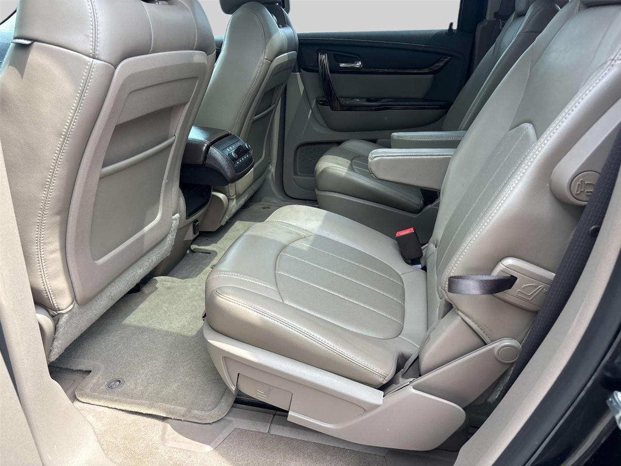 GMC Acadia AWD 4dr Denali 2015