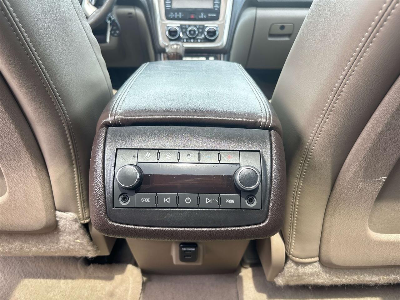 GMC Acadia AWD 4dr Denali 2015