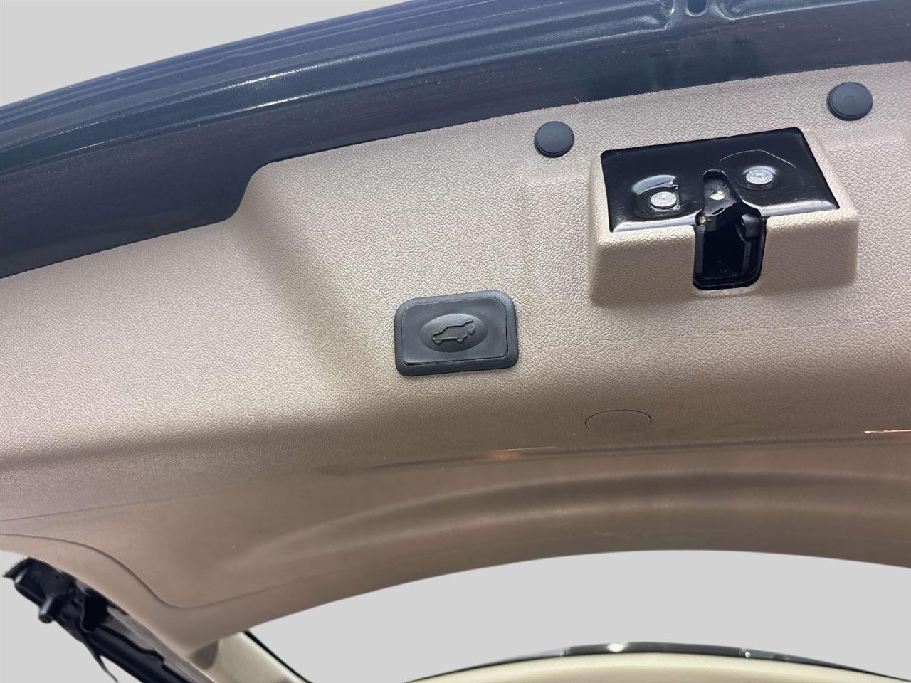 GMC Acadia AWD 4dr Denali 2015