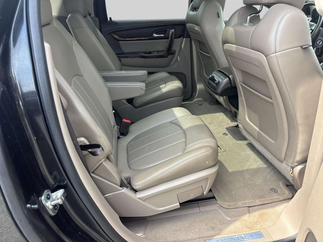 GMC Acadia AWD 4dr Denali 2015