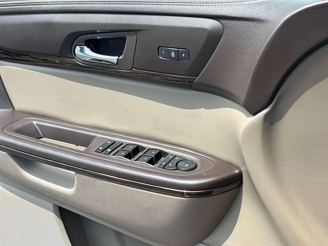 GMC Acadia AWD 4dr Denali 2015