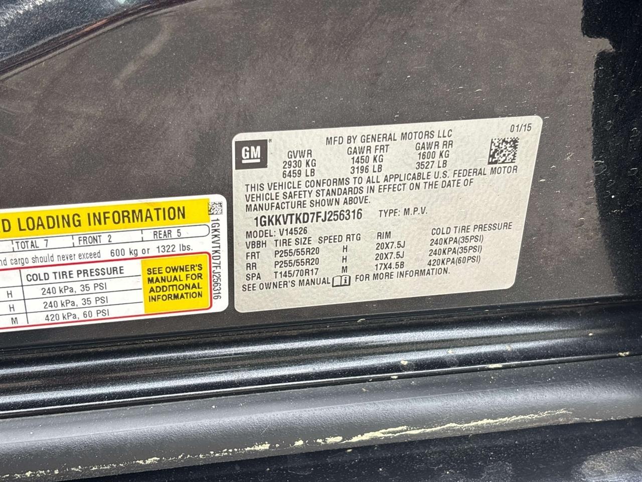 GMC Acadia AWD 4dr Denali 2015