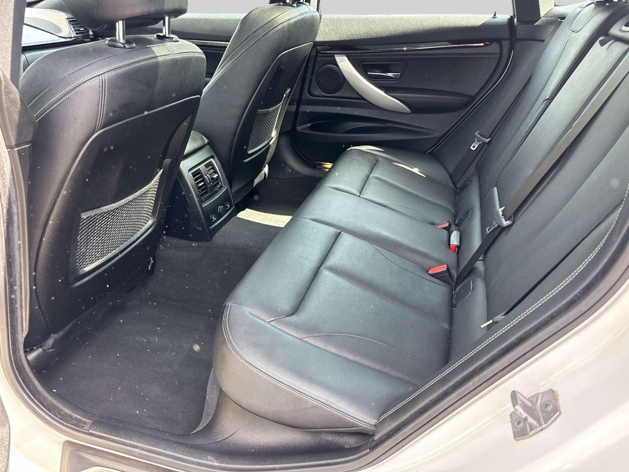 BMW 3 Series 330i xDrive Gran Turismo 2017