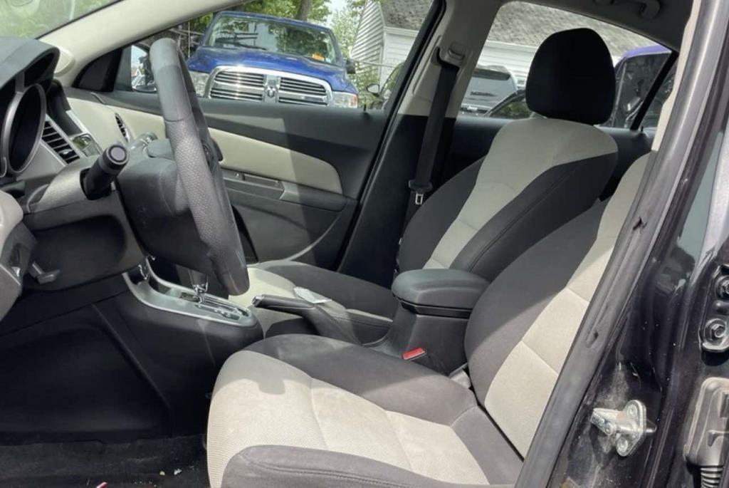 Chevrolet Cruze Limited 4dr Sdn Auto LS 2016